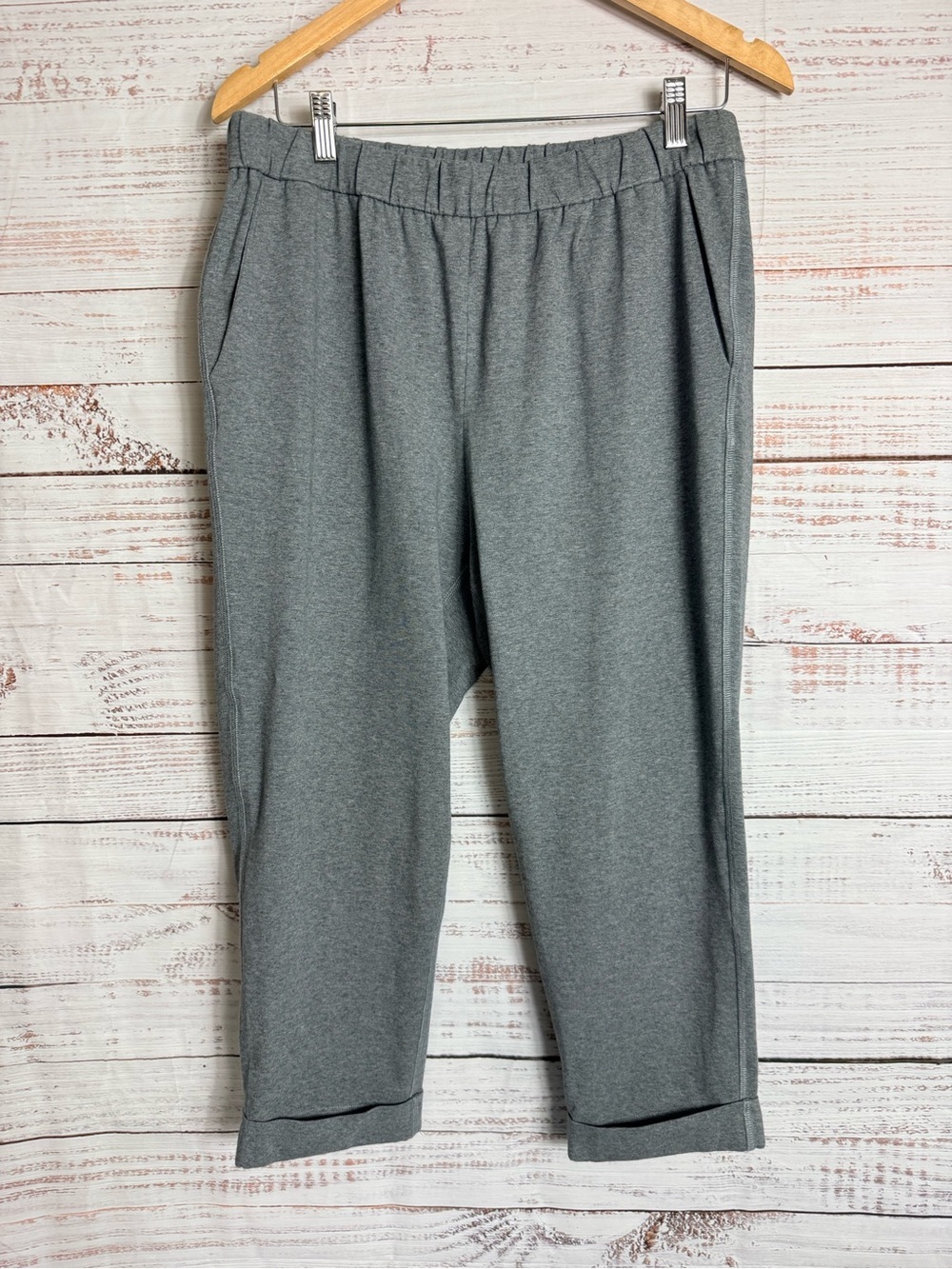 Eileen Fisher Heather Gray Elastic Waist Pull-On Capri Pants Pockets Small